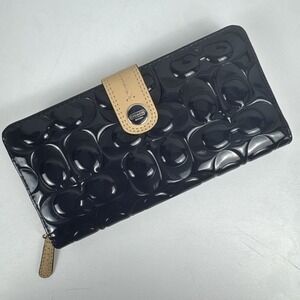 Early 2010s Coach Patent Leather Continental Zip Wallet Embossed C Logo Navy